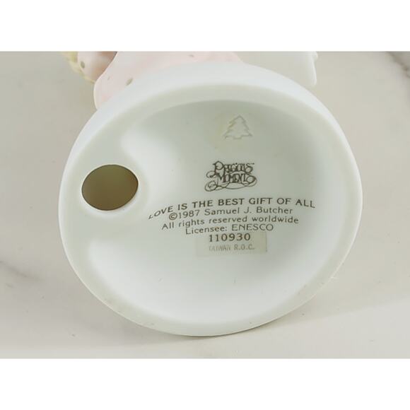 Enesco Precious Moments Love Is The Best 5 1/2" Porcelain Figurine 1987 Taiwan - Picture 10 of 13